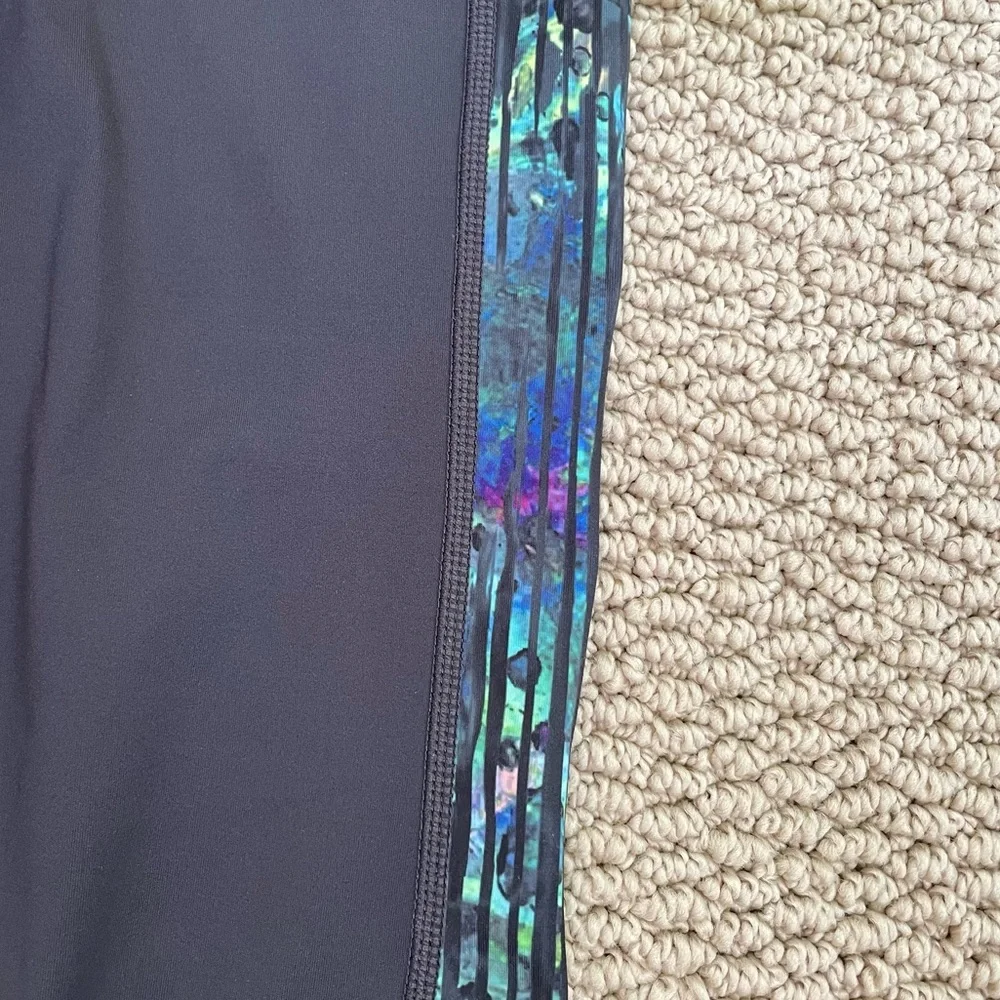HP 🎉 Athleta Swipe Sonar Workout Leggings - Picture 6 of 11